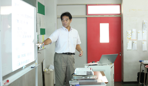 東大受験指導のスペシャリスト01