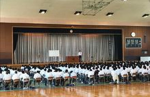 進路講演会02
